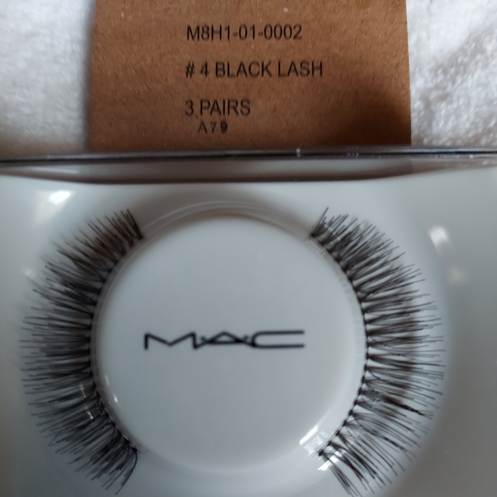 NWT Mac Eyelashes